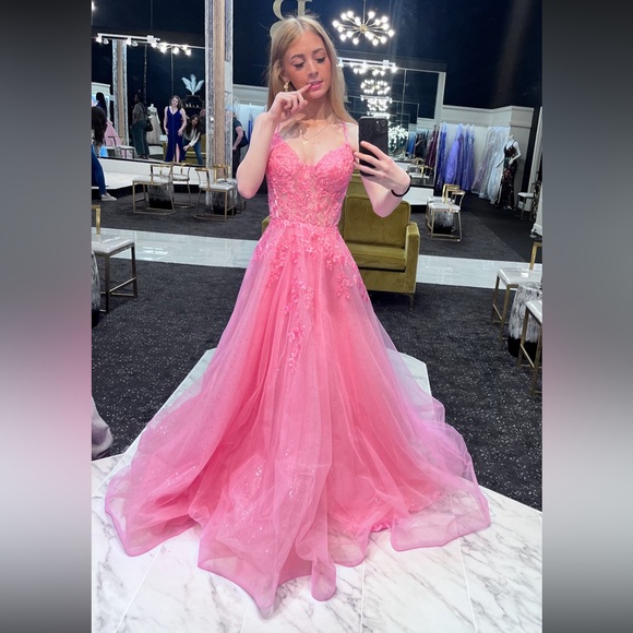 Dresses & Skirts - prom dress size 0